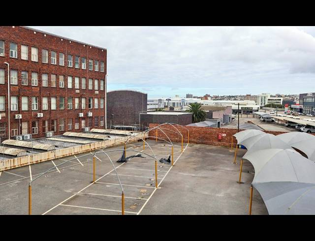 5,176M² BUILDING FOR SALE IN SYDENHAM